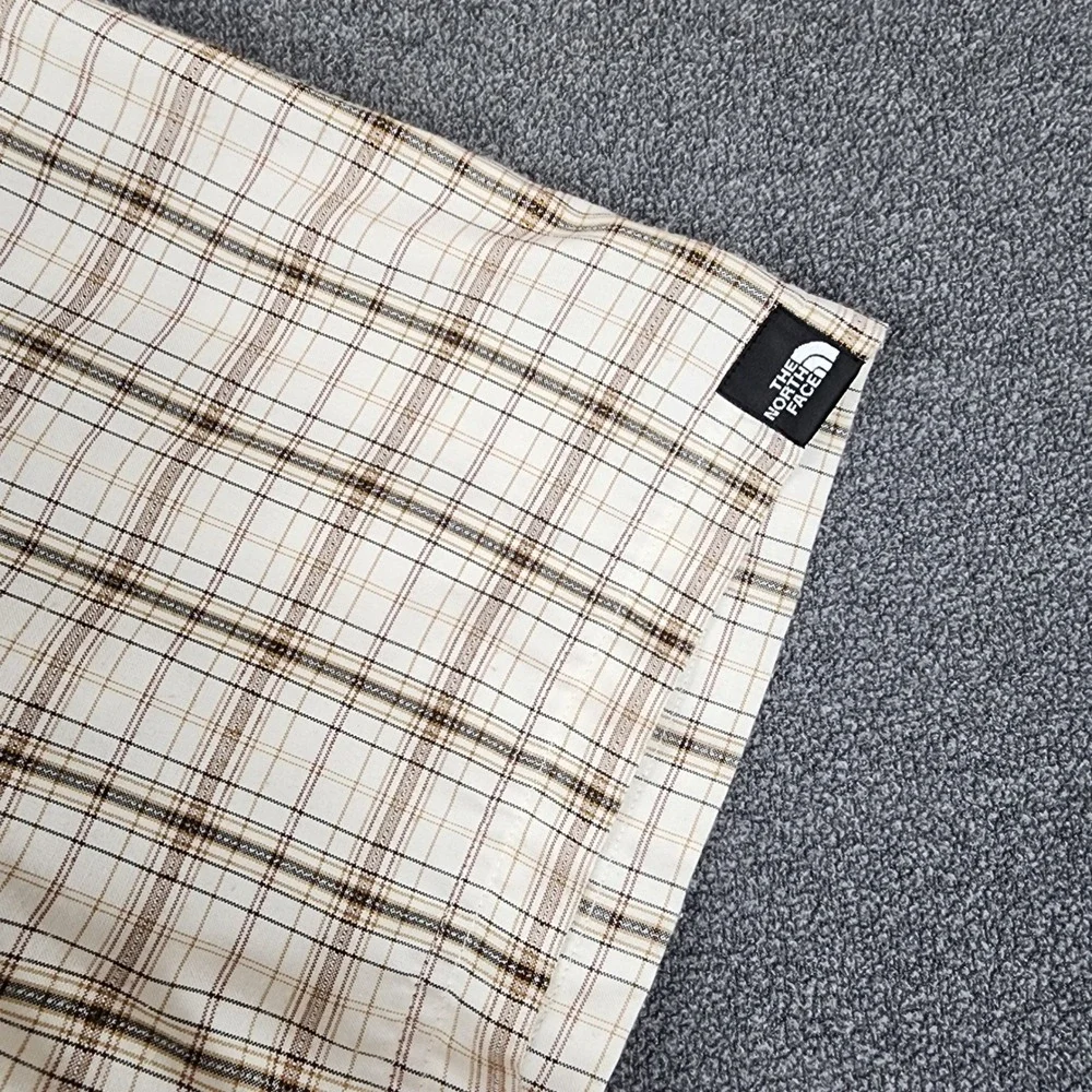 The North Face Mens Cream Brown Plaid Short Sleeve Button Down Shirt Size Medium